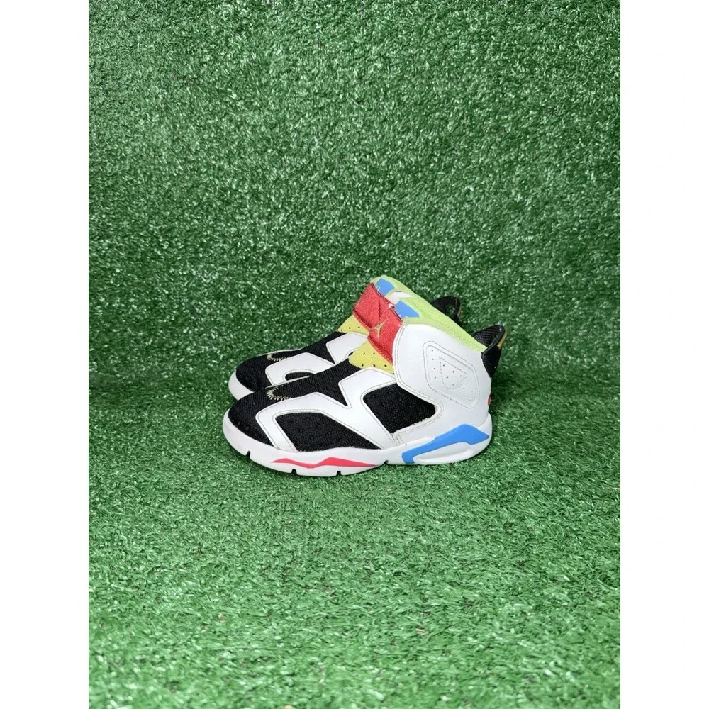 Nike Air Jordan 6 Retro Toddler Size 10C Multicolor Walking Shoe Comfort Sneaker